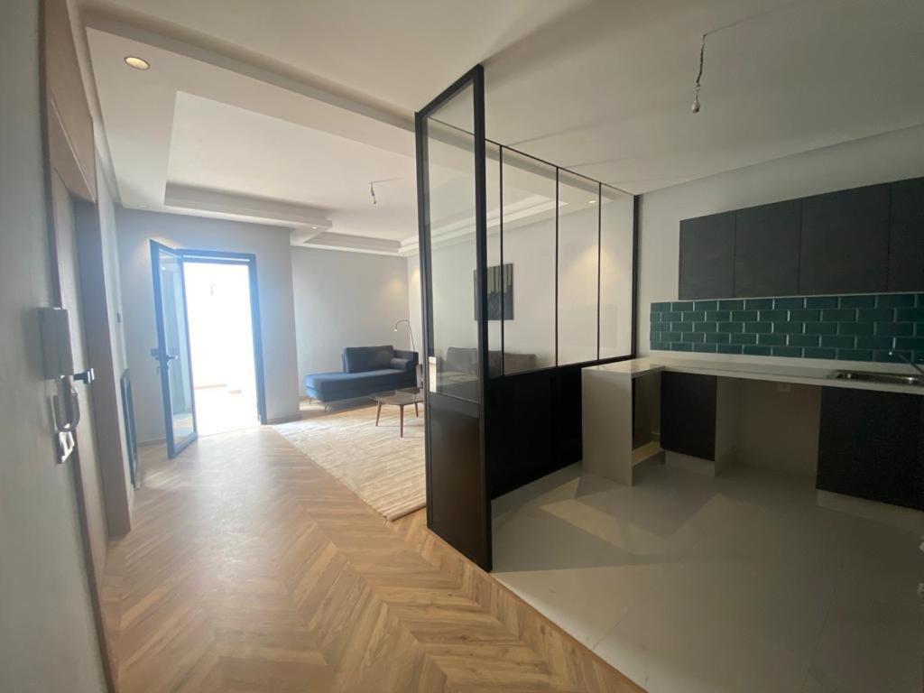 Spacious New 1-Bedroom Unit In Downtown W Terrace And Free Parking Casablanca Exteriör bild