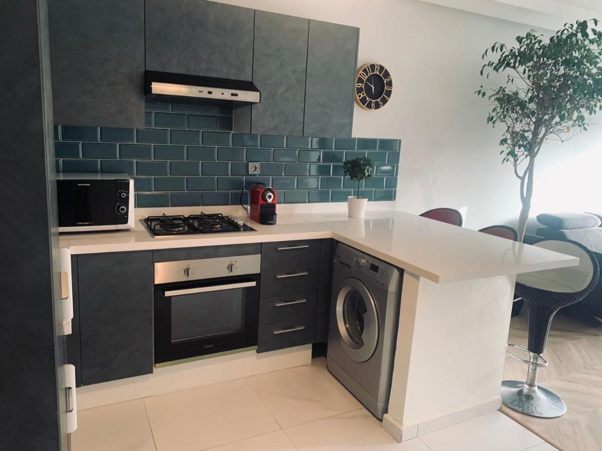 Spacious New 1-Bedroom Unit In Downtown W Terrace And Free Parking Casablanca Exteriör bild